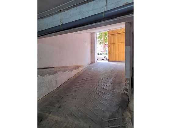 Foto 2 de Garaje en venta en Els Pins de 12 m²