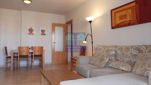 Foto 2 de Piso en venta en calle Sierra del Almirez de 2 habitaciones con terraza y piscina