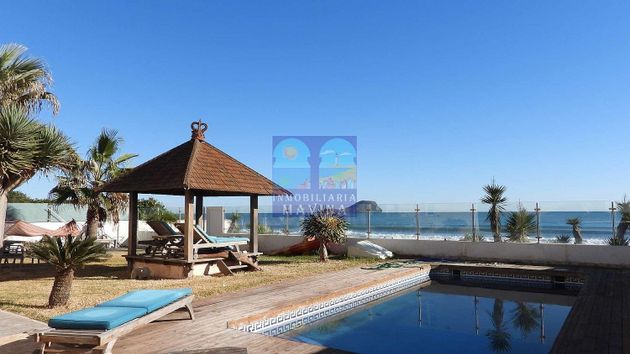 Foto 2 de Xalet en venda a vía Gran de 4 habitacions amb terrassa i piscina