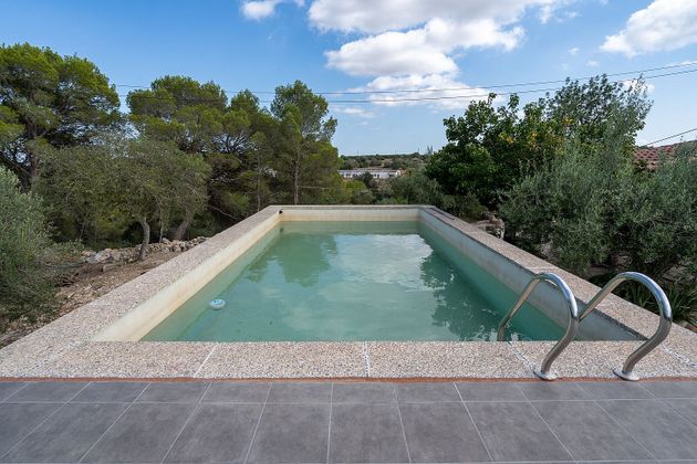 Foto 2 de Venta de chalet en Garcia de 3 habitaciones con terraza y piscina