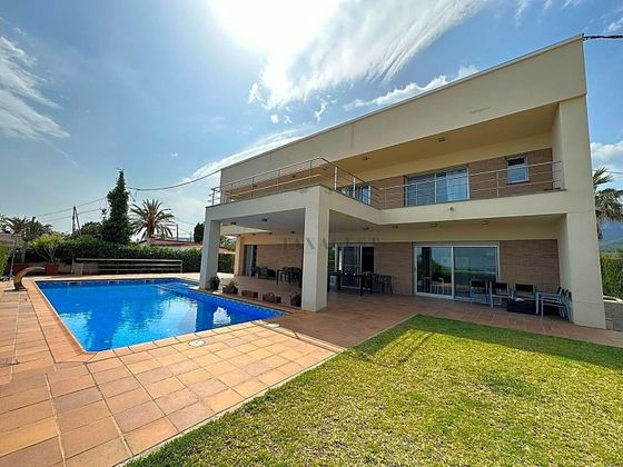 Foto 1 de Xalet en venda a Montsià de Mar de 6 habitacions amb terrassa i piscina