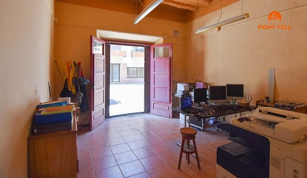 Foto 1 de Casa rural en venda a Bisbal d´Empordà, La de 3 habitacions amb terrassa i calefacció