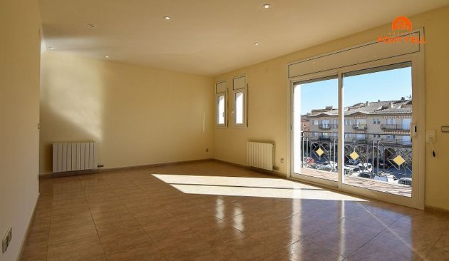 Foto 1 de Dúplex en venda a Bisbal d´Empordà, La de 3 habitacions amb terrassa i balcó