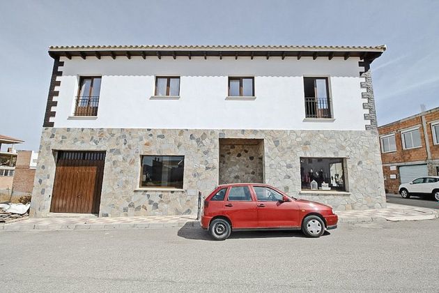 Foto 2 de Casa adossada en venda a Villanueva del Rosario de 4 habitacions amb terrassa
