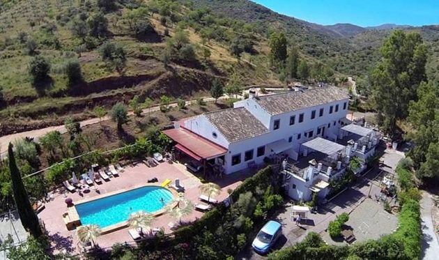 Foto 1 de Casa rural en venda a Alozaina de 12 habitacions amb terrassa i piscina