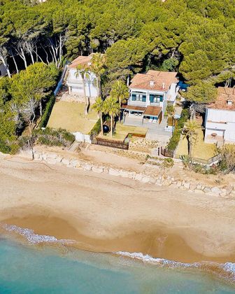 Foto 2 de Xalet en venda a paseo Marítim de Masia Blanca de 4 habitacions amb terrassa i piscina