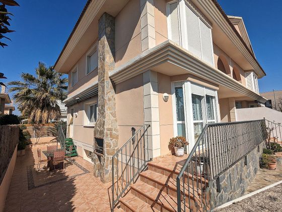 Foto 1 de Casa en venda a Vilafortuny - Cap de Sant Pere de 4 habitacions amb terrassa i garatge