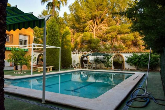 Foto 1 de Casa rural en venda a La Alcayna de 5 habitacions amb terrassa i piscina