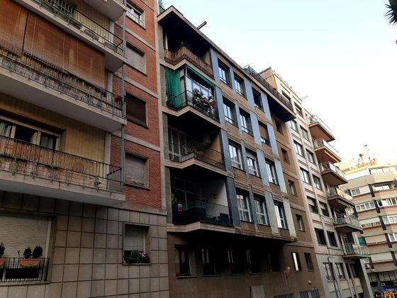 Foto 2 de Pis en venda a calle Balmes de 5 habitacions amb balcó i calefacció