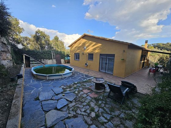 Foto 2 de Xalet en venda a calle Sant Marçal de 4 habitacions amb terrassa i piscina