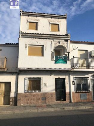 Foto 2 de Casa en venda a Pinos Puente de 4 habitacions amb terrassa i balcó