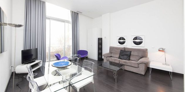 Foto 1 de Alquiler de piso en calle Pérez Galdós de 1 habitación con muebles y calefacción