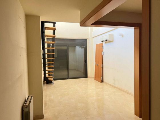 Foto 2 de Dúplex en venda a calle De Sant Jaume de 3 habitacions amb terrassa i balcó