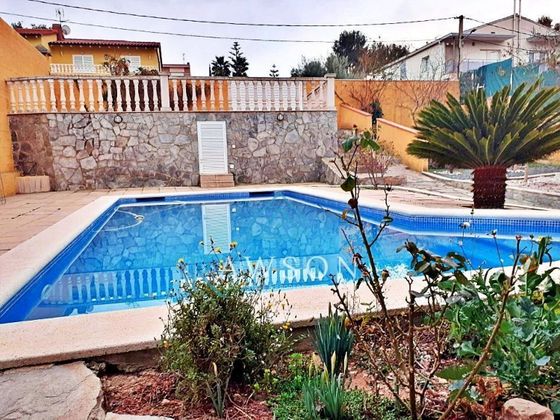 Foto 2 de Xalet en venda a Urbanitzacions del sud de 3 habitacions amb terrassa i piscina