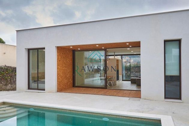 Foto 1 de Chalet en venta en Canyelles de 3 habitaciones con terraza y piscina