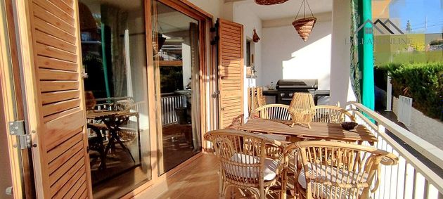 Foto 2 de Chalet en venta en Esparreguera de 3 habitaciones con terraza y piscina