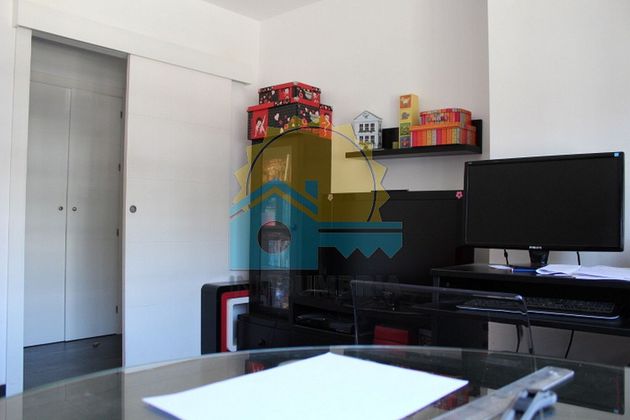 Foto 1 de Xalet en venda a calle Caracas de 8 habitacions amb terrassa i garatge