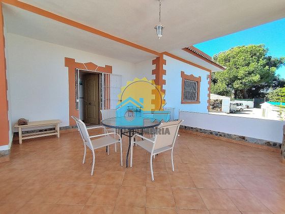 Foto 1 de Chalet en venta en Punta Umbría de 6 habitaciones con terraza y garaje
