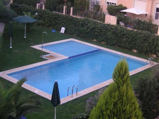 Foto 1 de Casa en venda a Petrer de 4 habitacions amb terrassa i piscina