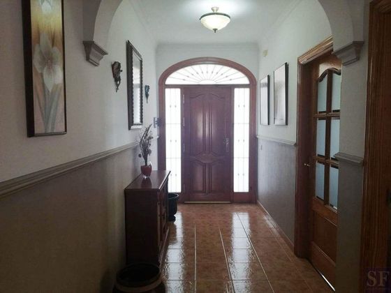 Foto 2 de Casa adossada en venda a Algarrobo de 3 habitacions amb terrassa i garatge