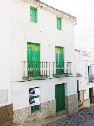 Foto 1 de Casa adossada en venda a Árchez de 4 habitacions amb balcó
