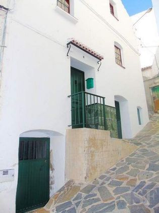 Foto 1 de Casa adossada en venda a Canillas de Albaida de 3 habitacions amb terrassa i balcó