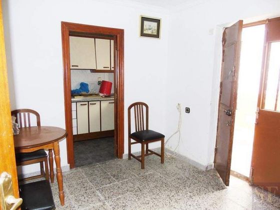 Foto 2 de Casa adossada en venda a Sayalonga de 2 habitacions i 63 m²