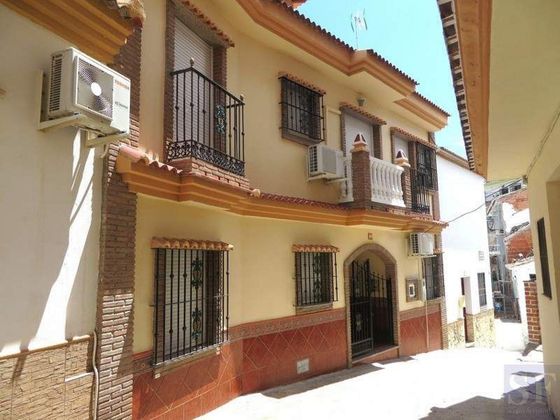 Foto 1 de Casa adosada en venta en Sedella de 5 habitaciones con terraza y garaje