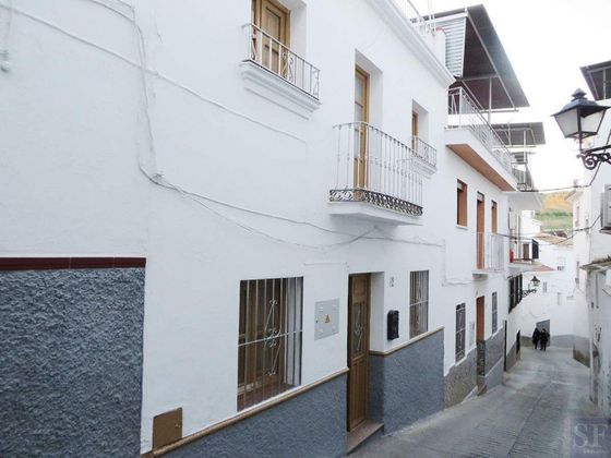 Foto 1 de Casa adossada en venda a Algarrobo de 3 habitacions amb terrassa i balcó