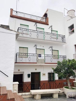 Foto 1 de Casa adossada en venda a Arenas de 4 habitacions amb terrassa i balcó