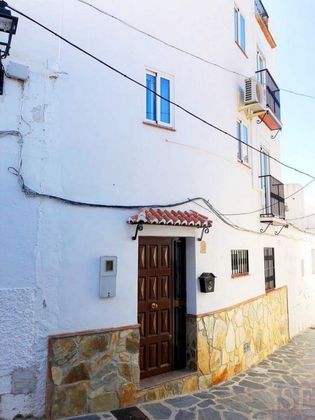 Foto 1 de Casa adossada en venda a Canillas de Aceituno de 1 habitació amb terrassa i balcó