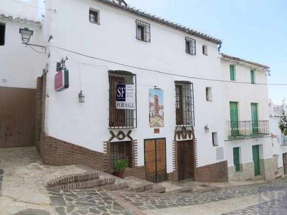 Foto 1 de Casa adossada en venda a Árchez de 7 habitacions amb terrassa i balcó