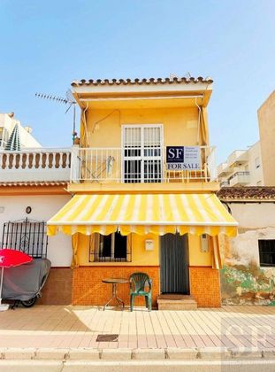 Foto 1 de Venta de casa adosada en Caleta de Vélez de 2 habitaciones con terraza y balcón