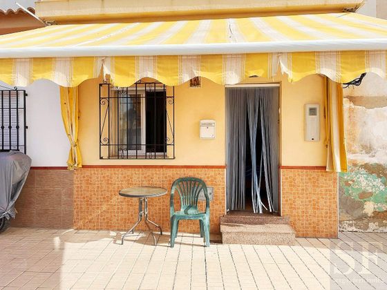 Foto 2 de Venta de casa adosada en Caleta de Vélez de 2 habitaciones con terraza y balcón