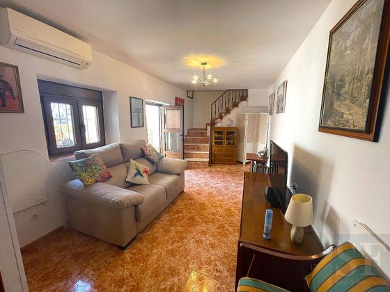 Foto 2 de Casa en venda a Sayalonga de 2 habitacions amb terrassa i balcó