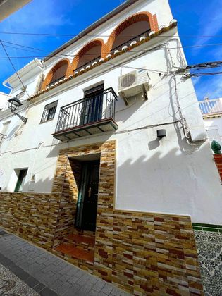 Foto 1 de Casa en venta en Sedella de 3 habitaciones con terraza y balcón