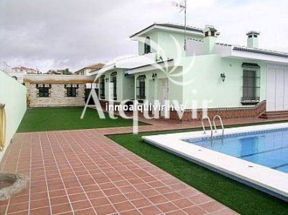 Foto 2 de Chalet en venta en Matalascañas de 4 habitaciones con terraza y piscina