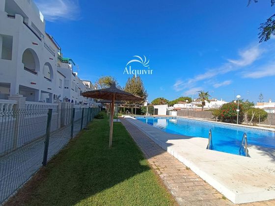 Foto 1 de Piso en venta en Matalascañas de 1 habitación con terraza y piscina