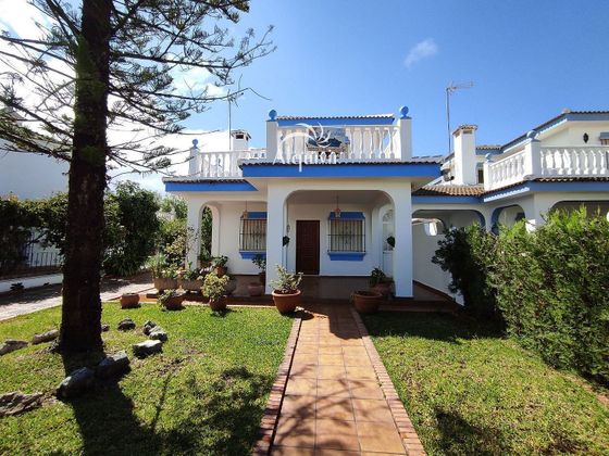 Foto 2 de Xalet en venda a Matalascañas de 4 habitacions amb terrassa i balcó