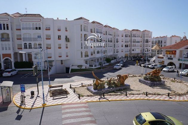 Foto 1 de Piso en venta en Matalascañas de 3 habitaciones con terraza y piscina