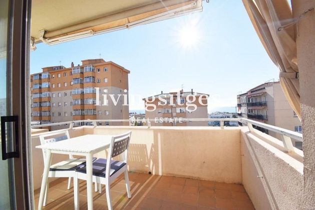 Foto 2 de Piso en venta en Els Molins - La Devesa - El Poble-sec de 4 habitaciones con terraza y balcón