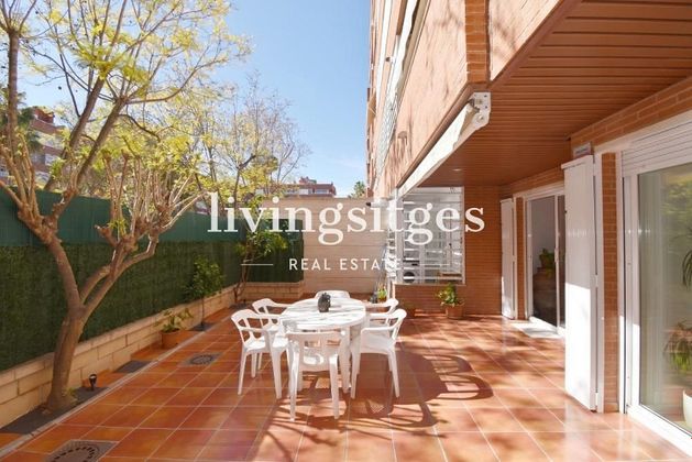 Foto 2 de Piso en venta en Sant Joan - Molí del Vent de 3 habitaciones con terraza y jardín