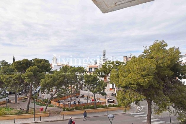 Foto 1 de Pis en venda a Can Girona - Terramar - Can Pei - Vinyet de 2 habitacions amb terrassa i ascensor
