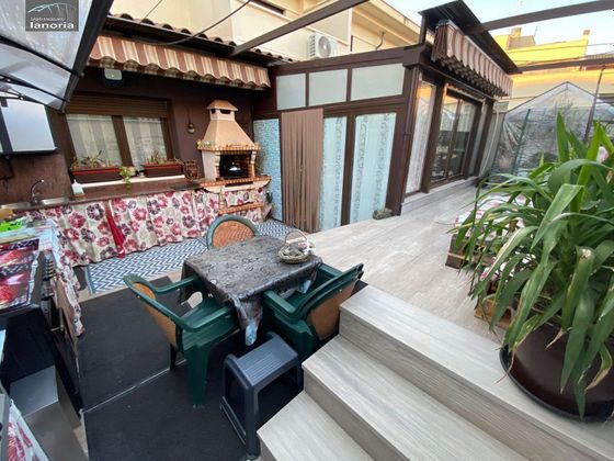 Foto 1 de Casa en venda a Hermanos Falcó - Sepulcro Bolera de 5 habitacions amb terrassa i garatge