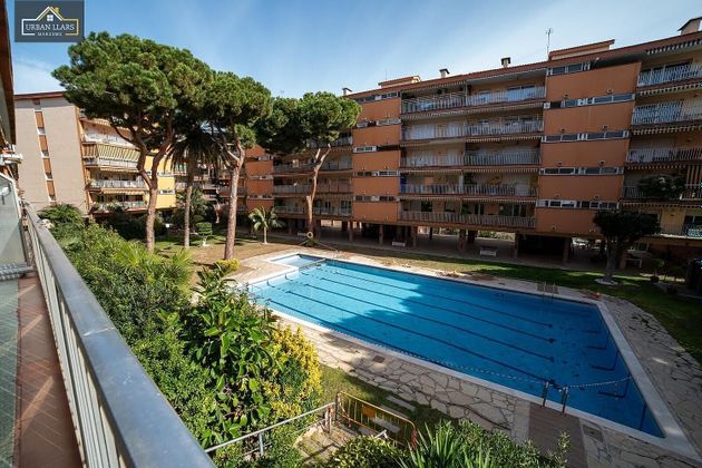 Foto 1 de Venta de piso en Sant Andreu de Llavaneres de 4 habitaciones con terraza y piscina