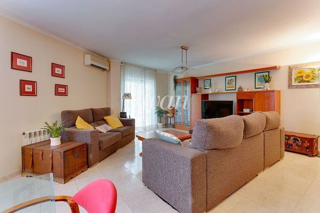 Foto 2 de Dúplex en venda a Castellbisbal de 5 habitacions amb terrassa i garatge