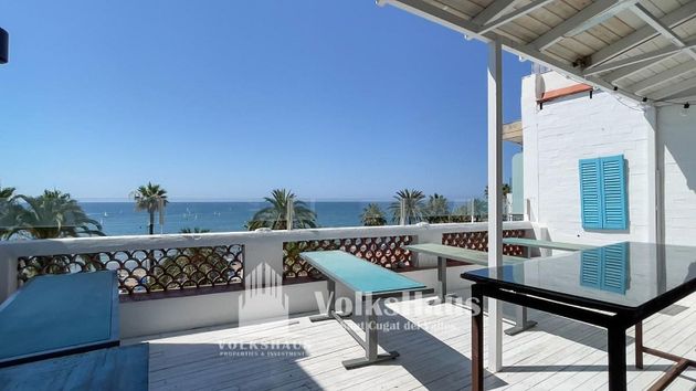 Foto 2 de Casa adossada en venda a calle Ribera de 4 habitacions amb terrassa i balcó