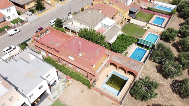 Foto 2 de Casa en venda a calle Moreres de 4 habitacions amb terrassa i piscina