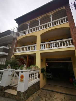 Foto 1 de Casa adossada en venda a Sentmenat de 5 habitacions amb terrassa i garatge
