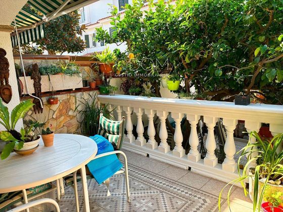 Foto 1 de Casa en venda a Premià de Mar de 5 habitacions amb terrassa i balcó